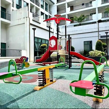 טאנה ראטה Hello Kitty Homestay - Cameron Highlands - Spacious Studio - Perfect For Families - Sleeps 4 And Baby מראה חיצוני תמונה